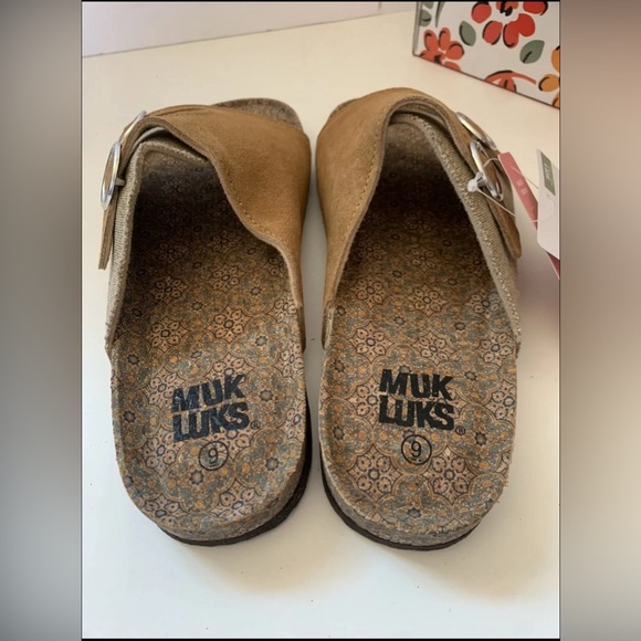 MUK LUKS Tan Buckle-Accent Valerie Terra Turf Sandal- Women Size 9 Women Sandals - Picture 2 of 13